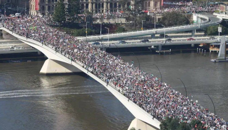 On binler Gazze için yürüdü: Avustralya, Filistin için ayağa kalktı