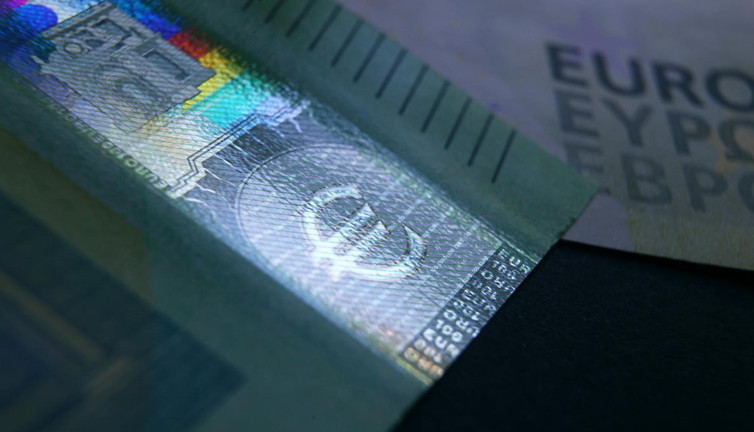 Fransa’da tahvil getirileri yükseliyor