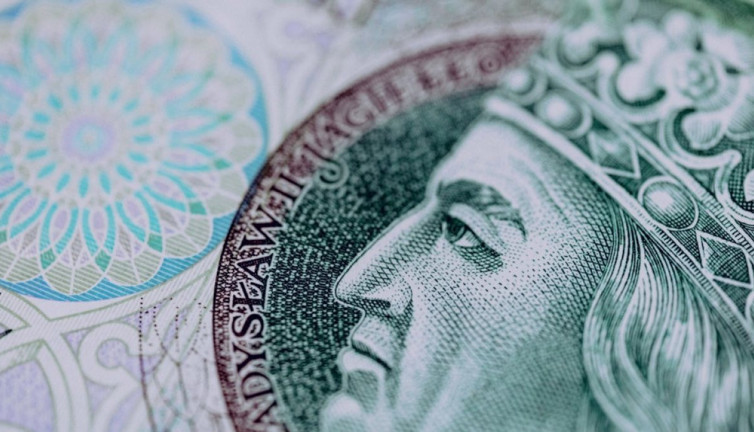 Polonya’da perakende satışları üç ayın zirvesinde