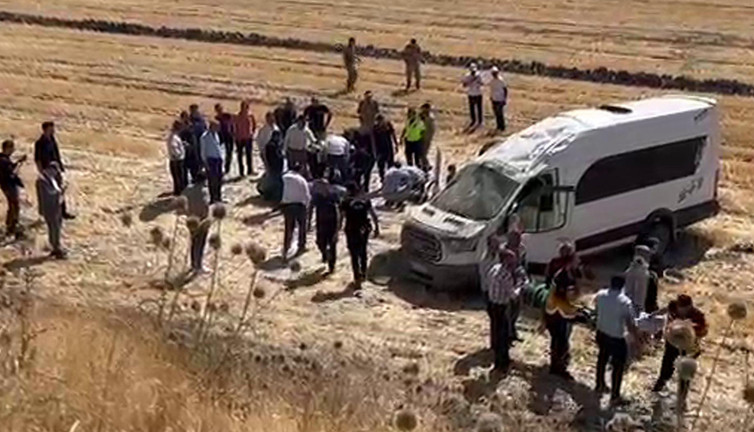 Malazgirt yolculuğu kana bulandı! Minibüste çok sayıda yolcu vardı