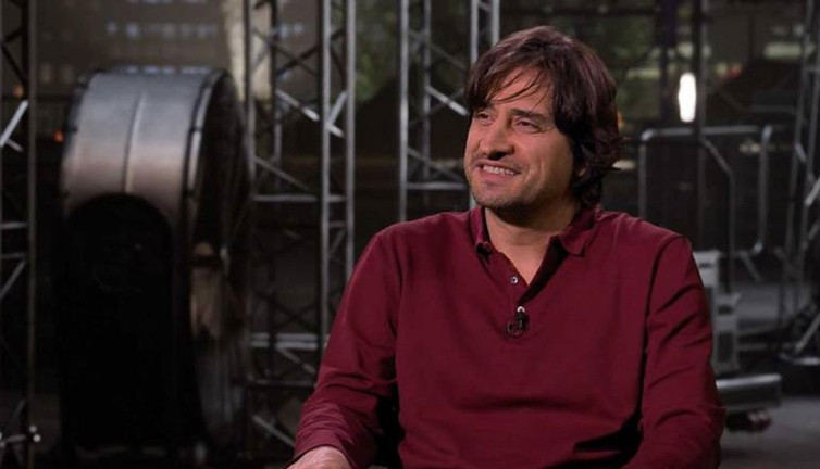 Çıplak poz ve cinsel taciz iddiası sonrası! Ünlü yönetmen Selim Evci'nin filmleri yayından kaldırıldı