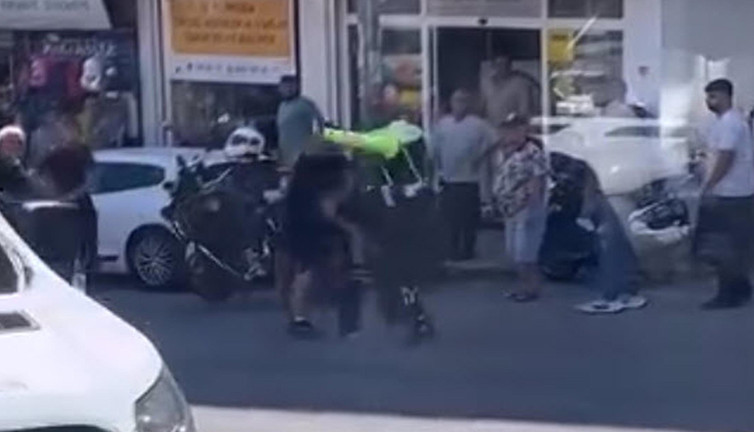 İzmir’de trafik polisine şok saldırı! Görüntüler kan dondurdu