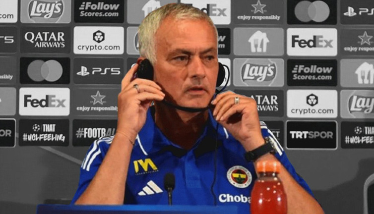 Fenerbahçeli isimden Jose Mourinho'ya çok sert sözler! Açtı ağzını yumdu gözünü