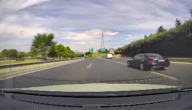 Basın Ekspres’te şok görüntüler! Sürücü çıldırdı