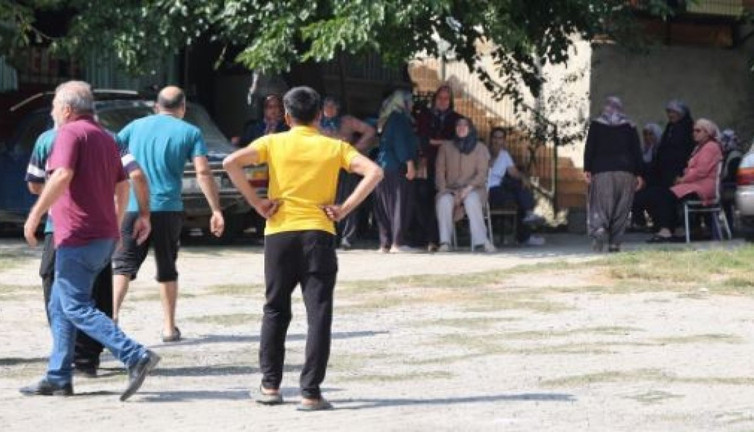 Ev sahibi kiracısını öldürdü