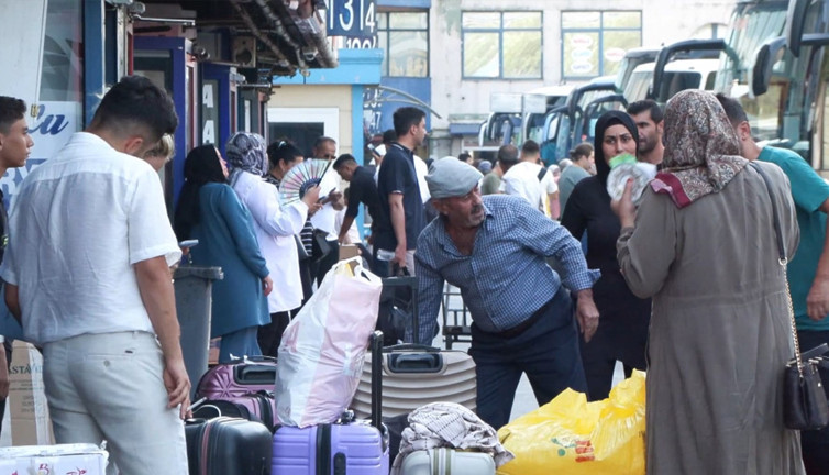 İstanbul Otogarı’nda hareketlilik! Bir hafta sürecek