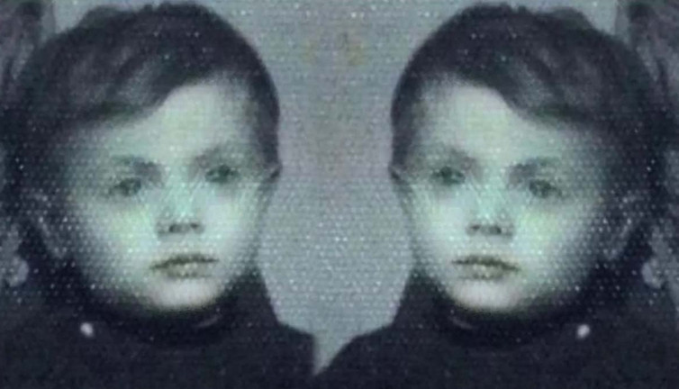 Bu fotoğraftaki çocuk kim? Cevap sizi çok şaşırtacak!