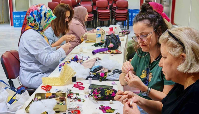 Gölcük’te sanatseverlere özel atölye