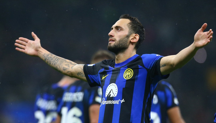 Okan Buruk Hakan Çalhanoğlu transferiyle ilgili gerçeği açıkladı!