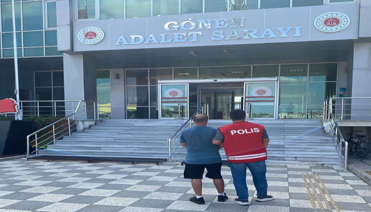 47 yıl 10 ay hapis cezasıyla aranıyordu! Zanlı yapılan operasyonla yakalandı