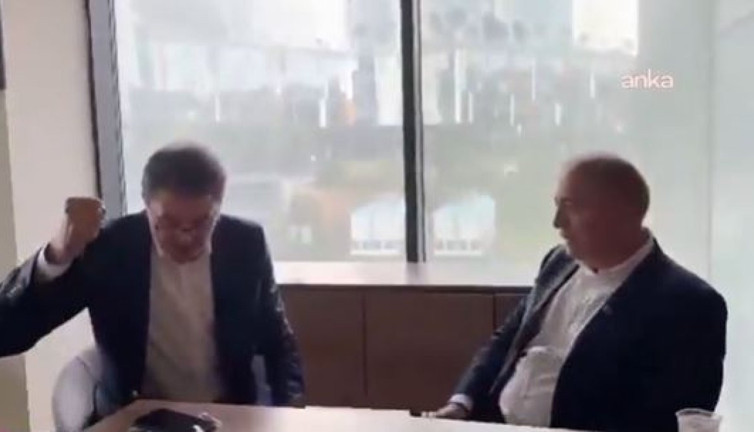 Gürsel Tekin'e yumruklu soru: Niye 5 bin polisle geldin?