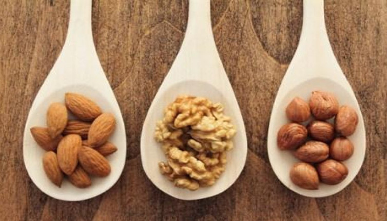 Ceviz, badem ve fındığı geride bırakan sürpriz kuruyemiş! Vitamin bombası bu kuruyemiş