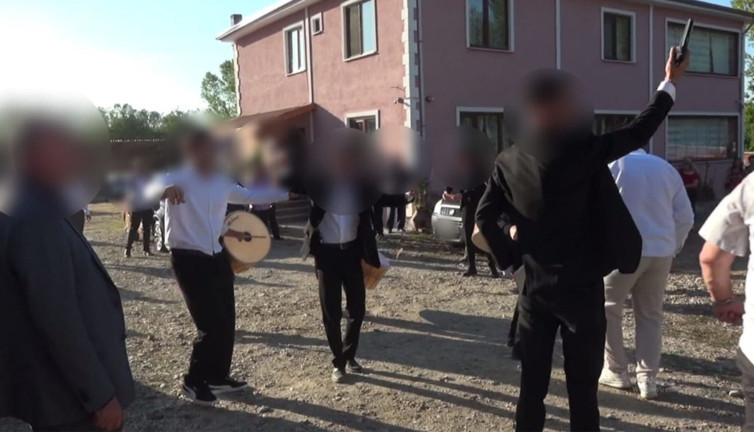 Düğün eğlencesi kanlı bitti! Çok sayıda kişi gözaltına alındı