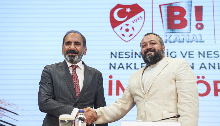 İmzalar atıldı: İki ligin maçları canlı yayınlanacak