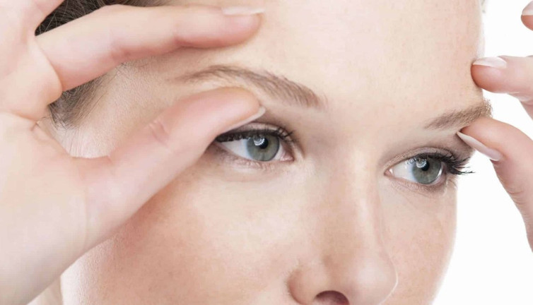 Göz kapağı sorunlarının perde arkası! Görüşünüzü açan cerrahi mucize