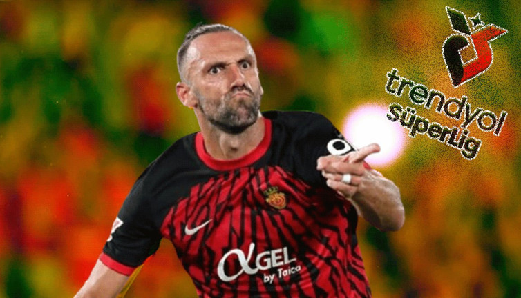 Transferi resmen duyurdular! Süper Lig'de büyük sürpriz: Vedat Muriqi ezeli rakibe imza atıyor