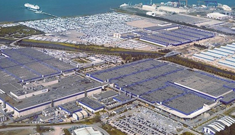 Türkiye'nin dünyaca ünlü dev firması iflas etti. Okullar, hastaneler, fabrikalar da yaptı. Çalışanların dünyası karardı