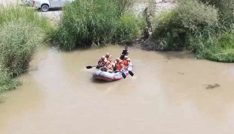 Botla gelen zafer: Jandarma tacirlerin planını bozdu