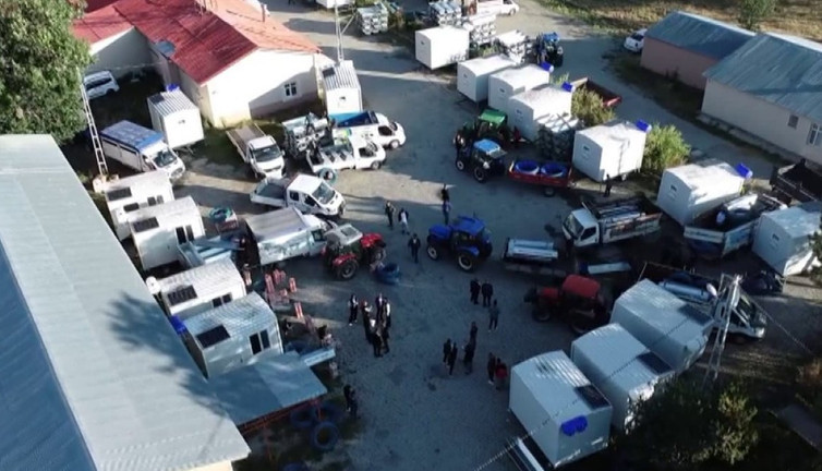 Çobanlara seyyar ev verildi