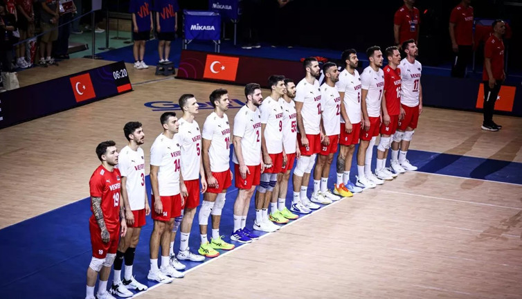 Filenin Efeleri Japonya'ya set vermedi! Turnuvaya muhteşem başladık