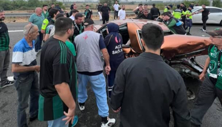 Otoyolda araç hurdaya dönmüştü! Kazadan acı haber: Karı koca hastanede vefat etti