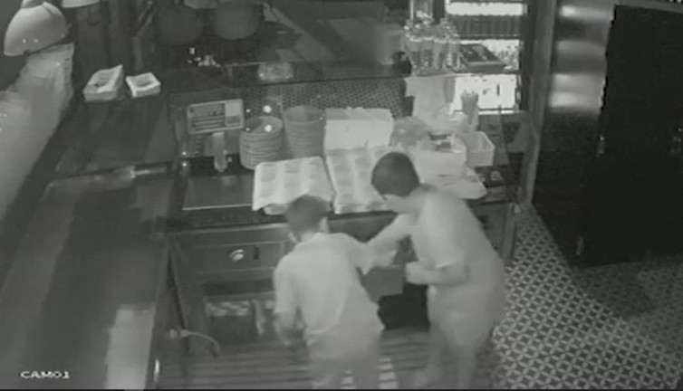 Çocukların organize hırsızlıkları şaşkına çevirdi! Mahalleli çaresiz kaldı