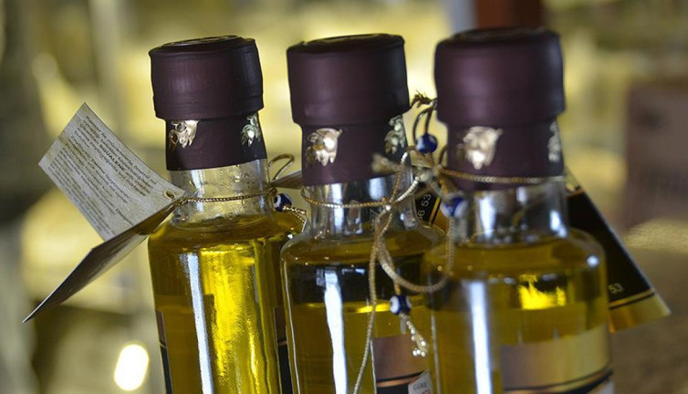 Zeytinyağı mı, Hindistancevizi yağı mı? Beslenme uzmanlarının tercihi ne?