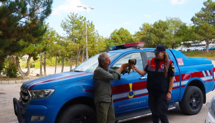 Jandarmanın şefkat eli “Çakır”ı kurtardı!