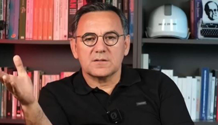 Gazeteci Deniz Zeyrek’ten bakana ağır suçlama! “Ya içeceksin ya boğulacaksın…”