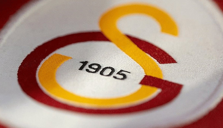 Galatasaray'a büyük şok! Takım kaptanının antrenmanda kaburgası kırıldı