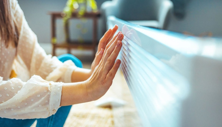 Sürekli üşüyen el ve ayaklar nelerin habercisi? İşin uzmanları anlattı