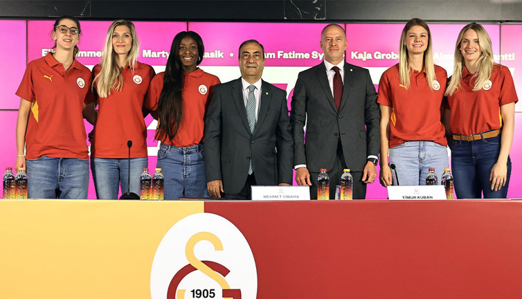 Galatasaray'da imza günü