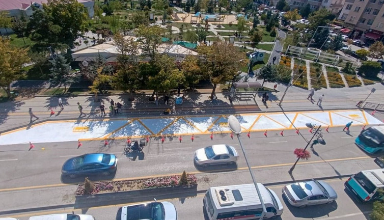 Otobüs durakları Van’da renkleniyor: Yepyeni olacak!