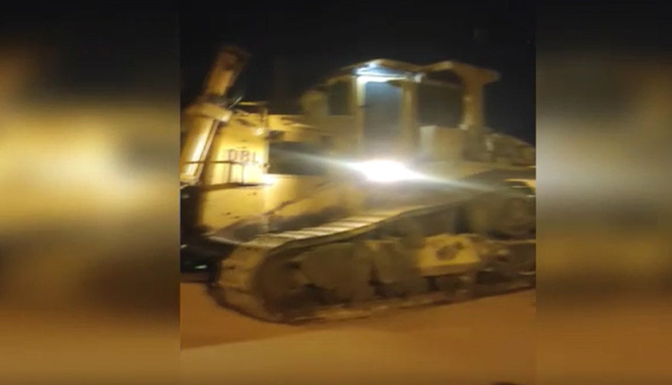 4 milyon liralık dozeri kaçırdılar! Nefes kesen operasyon