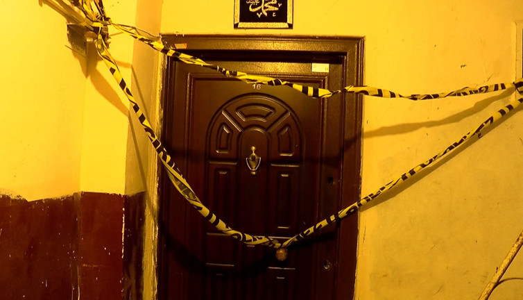 İstanbul ‘da kadın vahşice katledildi! Kapı açılınca korkunç manzara ile karşılaştılar