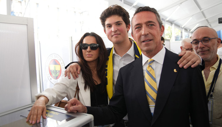 Koç'un gözyaşları: Stadı böyle terk etti