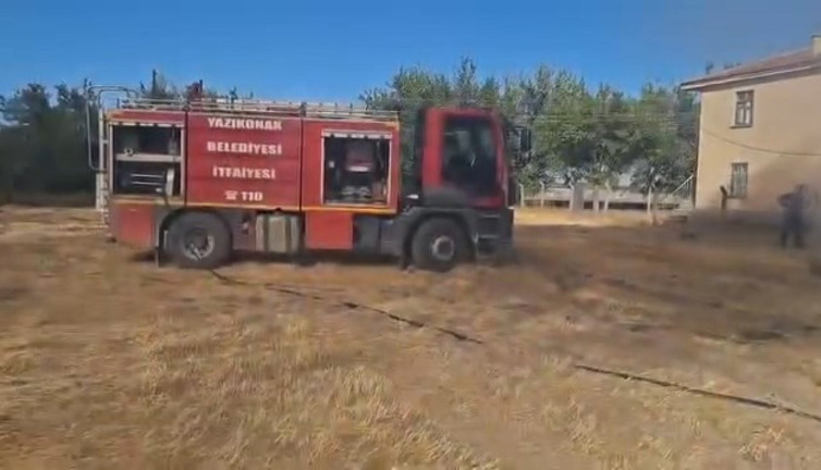 Elazığ’da ahır yangını