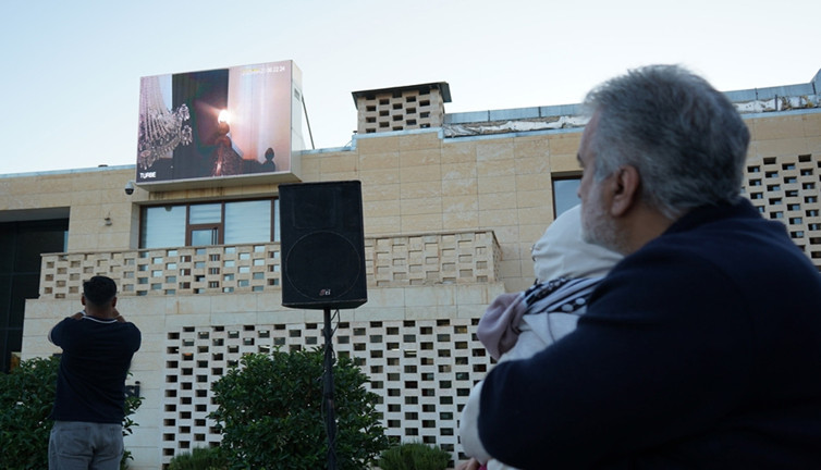 Binlerce göz, mucizeyi bekledi! Yılda iki kez görünüyor