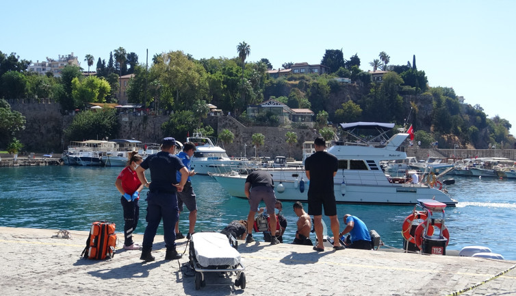 Antalya'da feci ölüm