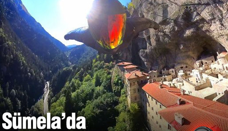 Sümela’da nefes kesen uçuş! Yarasa adam 250 km hızla süzüldü