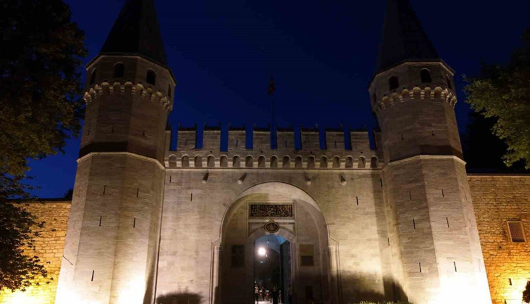 Topkapı Sarayı’nda gece turları sona eriyor: Kaçıranlar dikkat!
