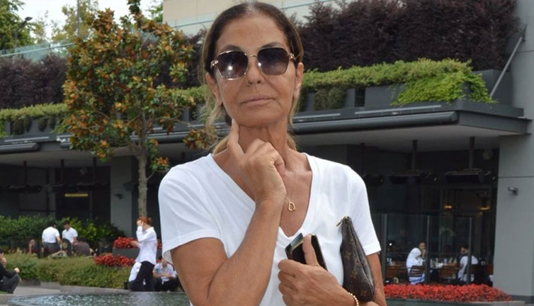 İbrahim Tatlıses’in eski eşi Derya Tuna kardeş acısıyla sarsıldı!