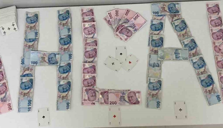 Kıraathanede kumar oyunu son buldu: Ceza yağdı!