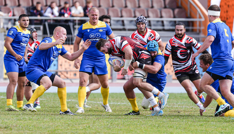 Milli takım ilk maçında farklı yenildi