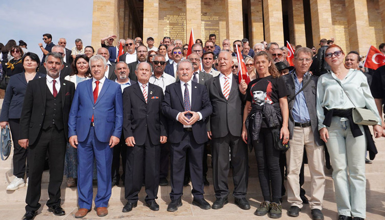 17 siyasi parti ‘Ulus Birliği’ ittifakını kurdu! Ata’nın huzuruna çıktı…