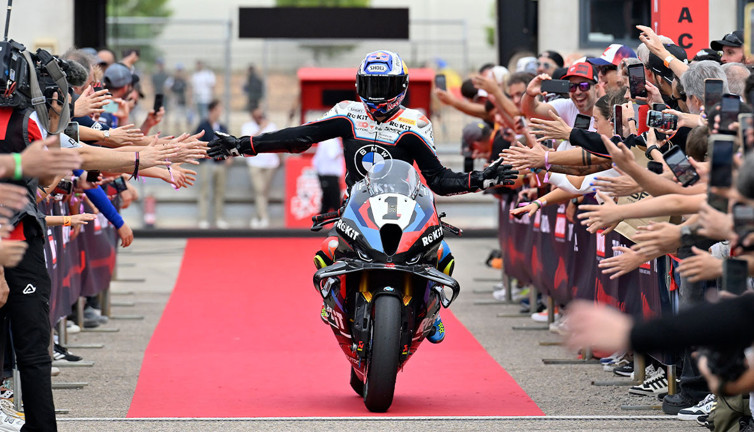 Toprak Razgatlıoğlu rekorunu geliştirme şansını kaçırdı