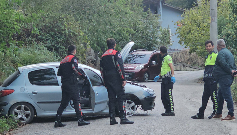Kaçışın sonu kaza ile bitti! Ama o yine kaçtı: Zonguldak'ta nefes kesen takip