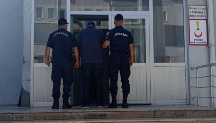 Cenazeye gelen firari FETÖ hükümlüsü yakalandı!