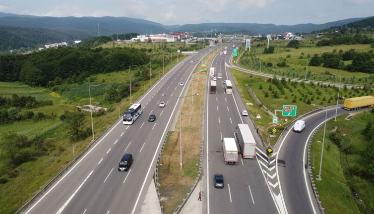 Sürücüler için açıklama geldi: İşte kara yollarında yapılan çalışmalar ve trafiğe kapalı yollar (30 Eylül 2025)