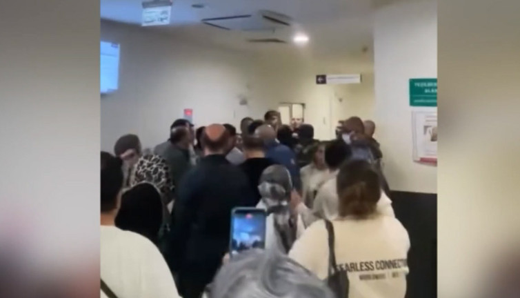 Acil serviste sıra kavgası! Hastaneyi savaş alanına çevirdiler